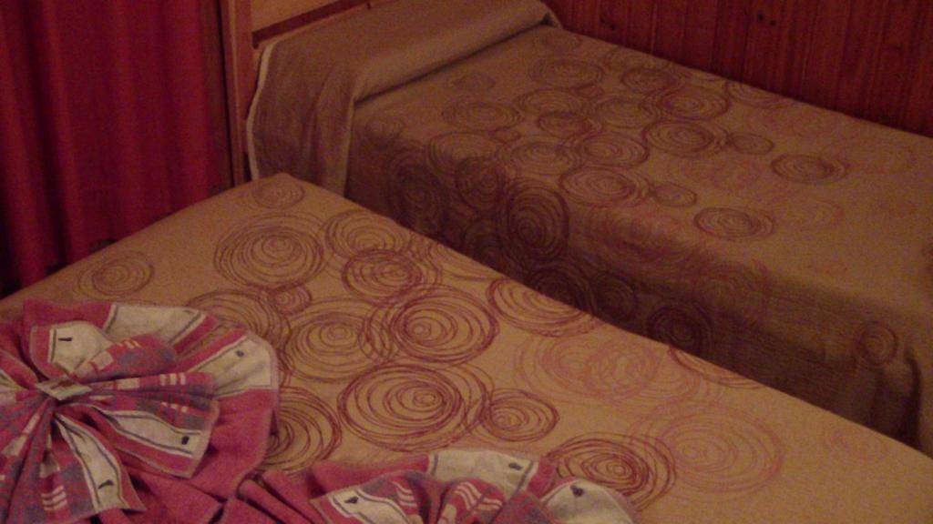 فالي هيرموسو Hotel Santa Rosa الغرفة الصورة