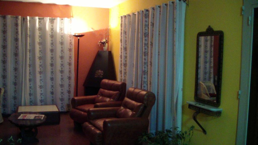 فالي هيرموسو Hotel Santa Rosa الغرفة الصورة